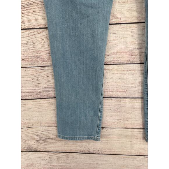 Kut from the Kloth Katy Boyfriend Distressed Jeans Women's‎ 12 Blue Light Wash - Picture 6 of 13